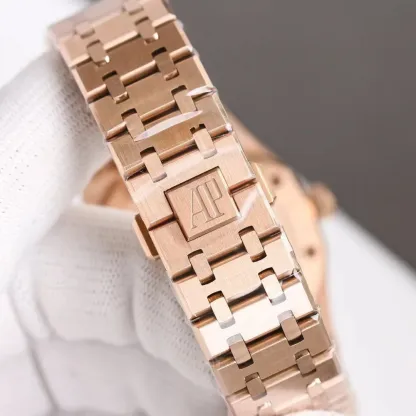 オーデマ ピゲ「Audemars Piguet」ロイヤルオーク フロストゴールド エディション 41mm ダイアメーター 腕時計