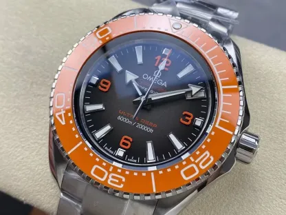 オメガ「Omega」シーマスター プラネットオーシャン ウルトラディープ 6000m プロフェッショナルダイバーズウォッチ46MM