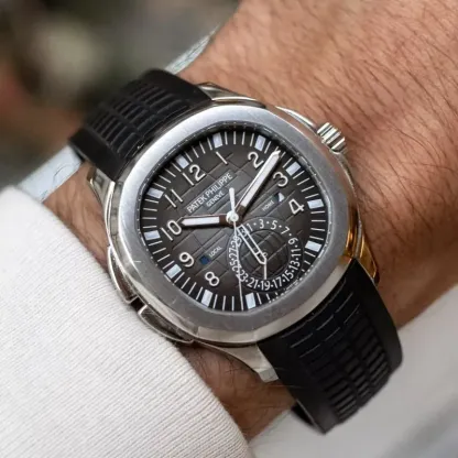 パテック フィリップ「Patek Philippe」Aquanaut Travel Time  クロノグラフ腕時計40MM