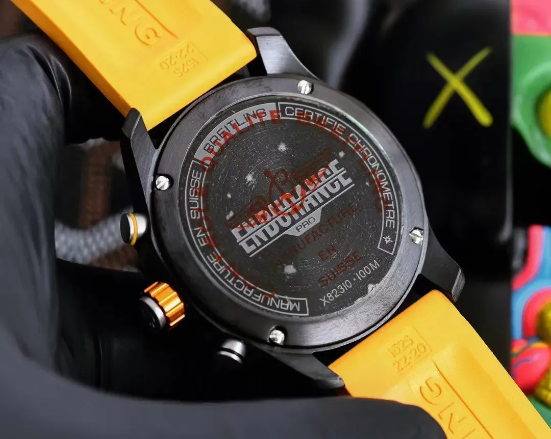 ブライトリング「Breitling」バッテリーマン クォーツ メンズウォッチ  ‌44MM