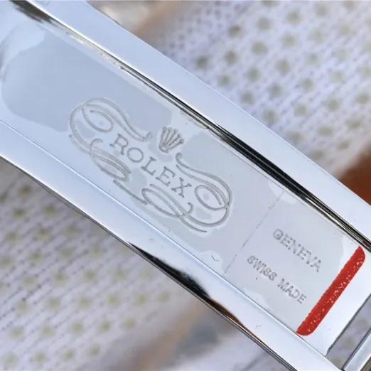 ロレックス「Rolex」ロレックス デイトナ レインボーダイヤモンド ステンレススチール 40mm