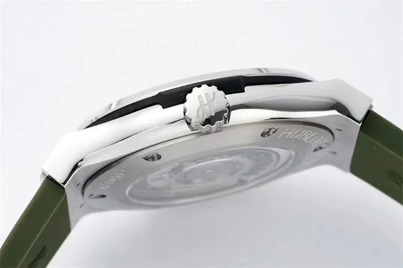 ウブロ「Hublot」クラシックフュージョン クロノグラフ メンズウォッチ42MM