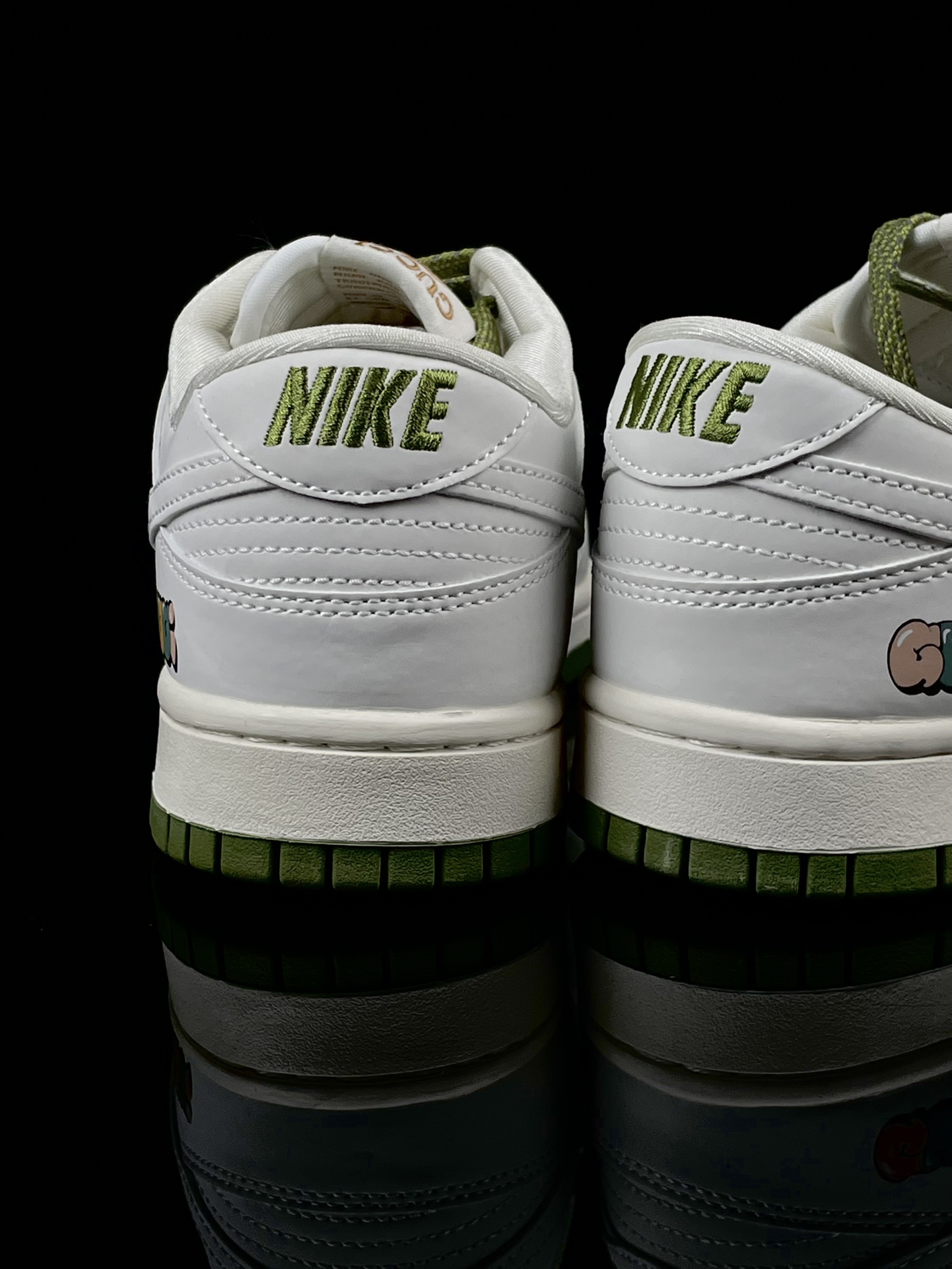 「コラボモデル」Gucci x Nike SB Dunk Low スニーカー