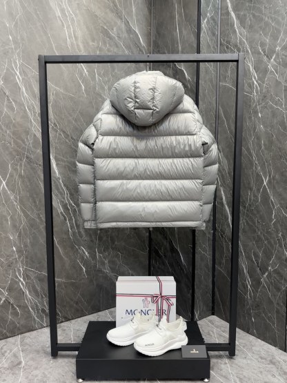 【公式認定ストア】MONCLER MAYA 限定グレー モンクレール 定番ダウンコート 限定発売中！爆買い！即完売必至