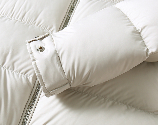 モンクレール「Moncler」秋冬 ダウンジャケット