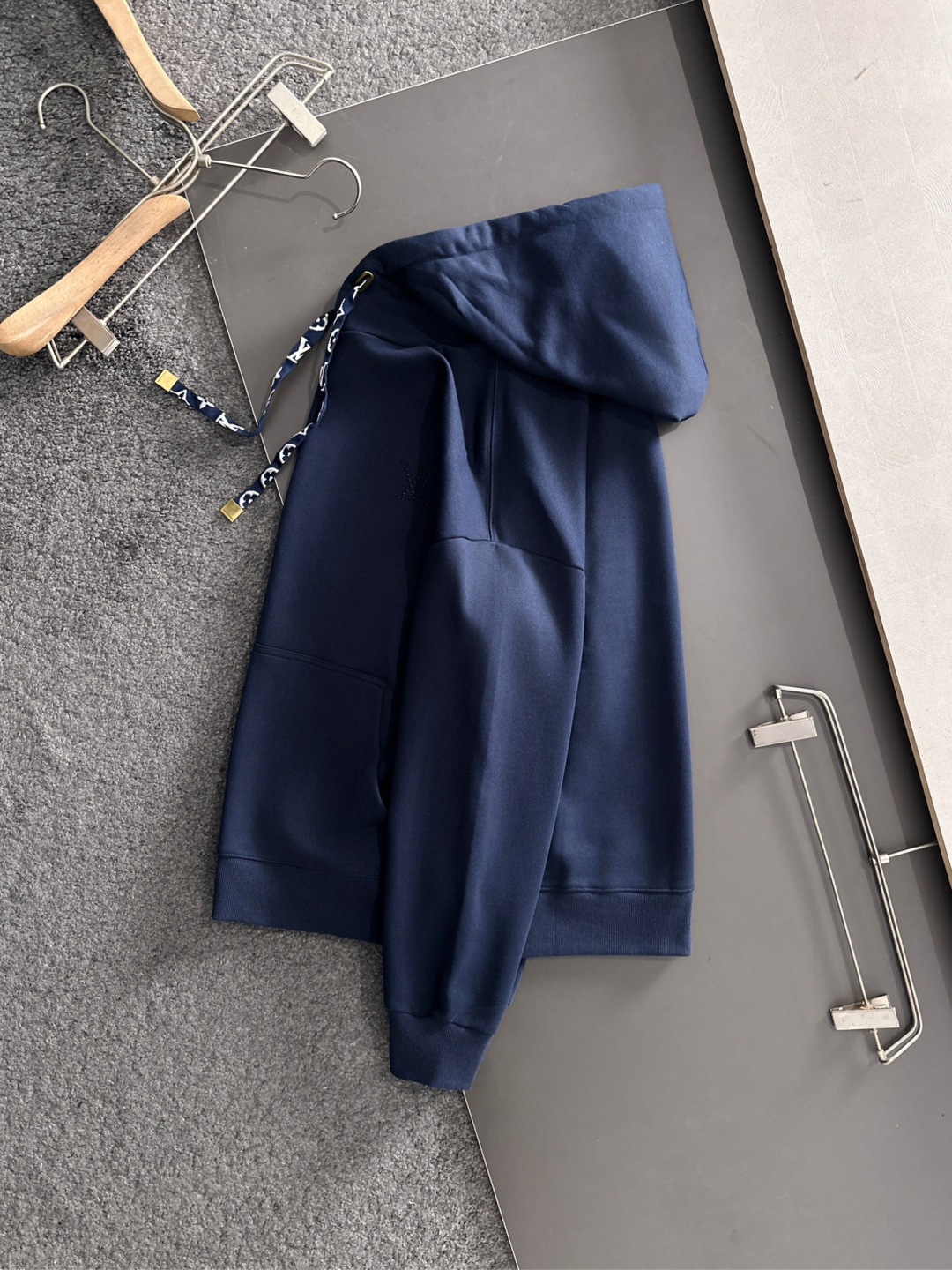 ルイ・ヴィトン「Louis Vuitton」フード付きコットンパーカー(メンズ)