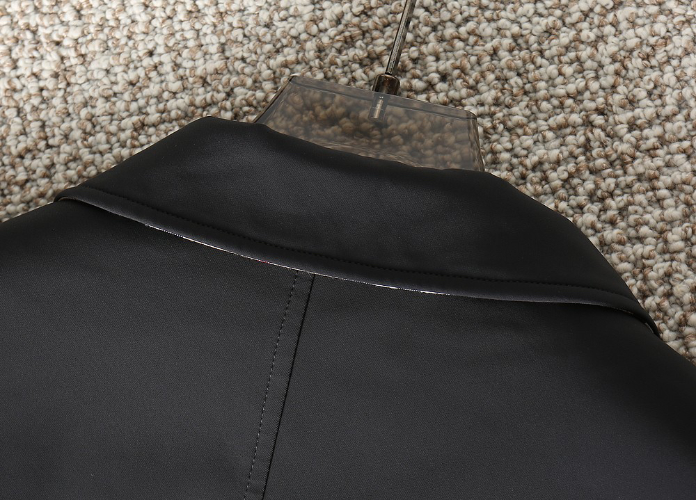 バーバリー「Burberry」秋冬 クイルティッドダウンジャケット