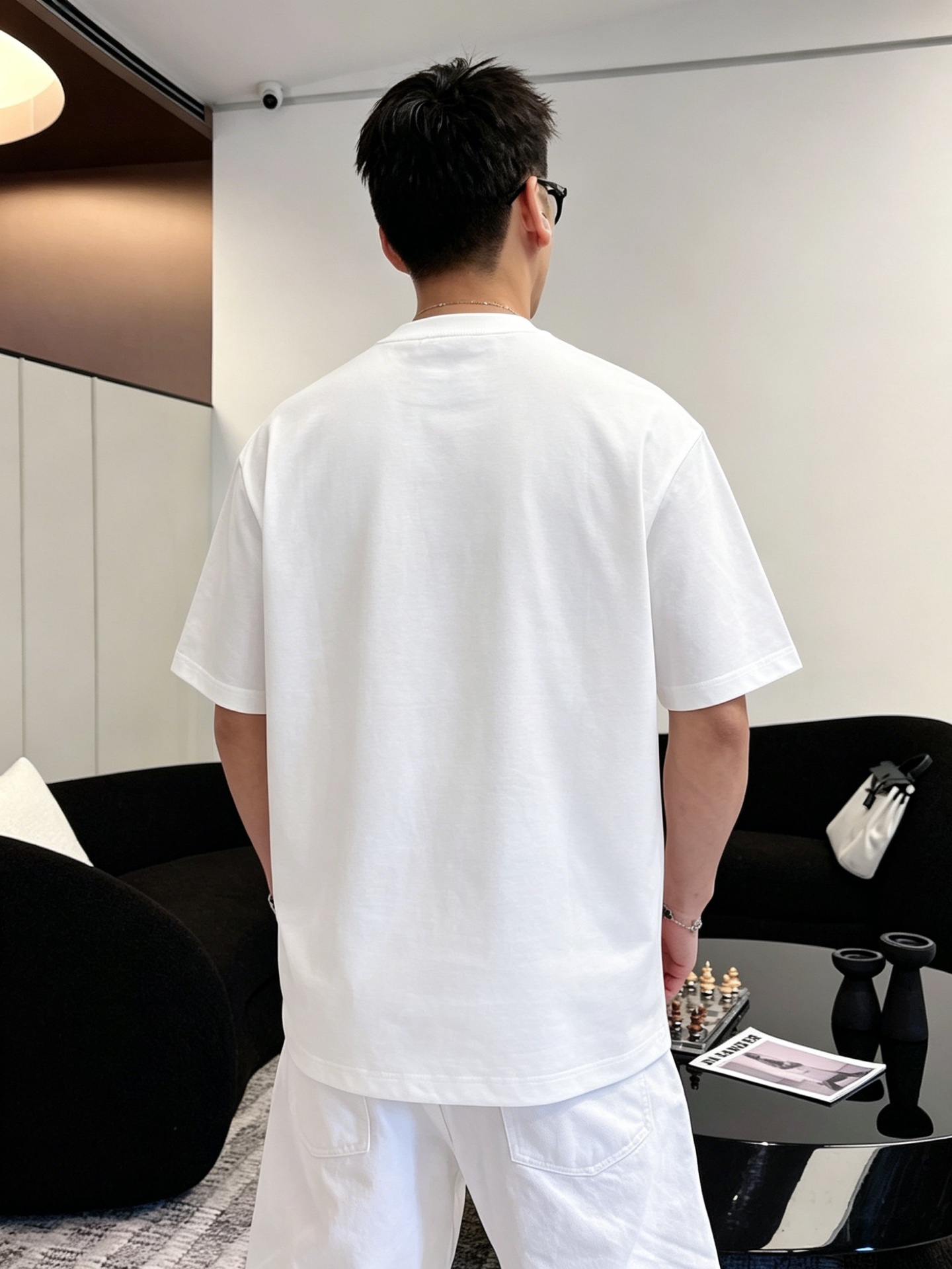ルイ・ヴィトン「Louis Vuitton」ロゴプリントTシャツ / ショートスリーブ クルーネック