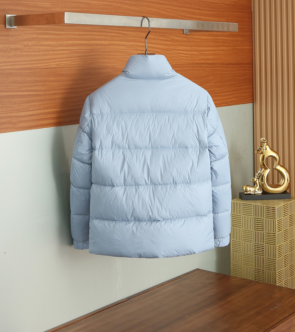 モンクレール「Moncler」秋冬 ダウンジャケット