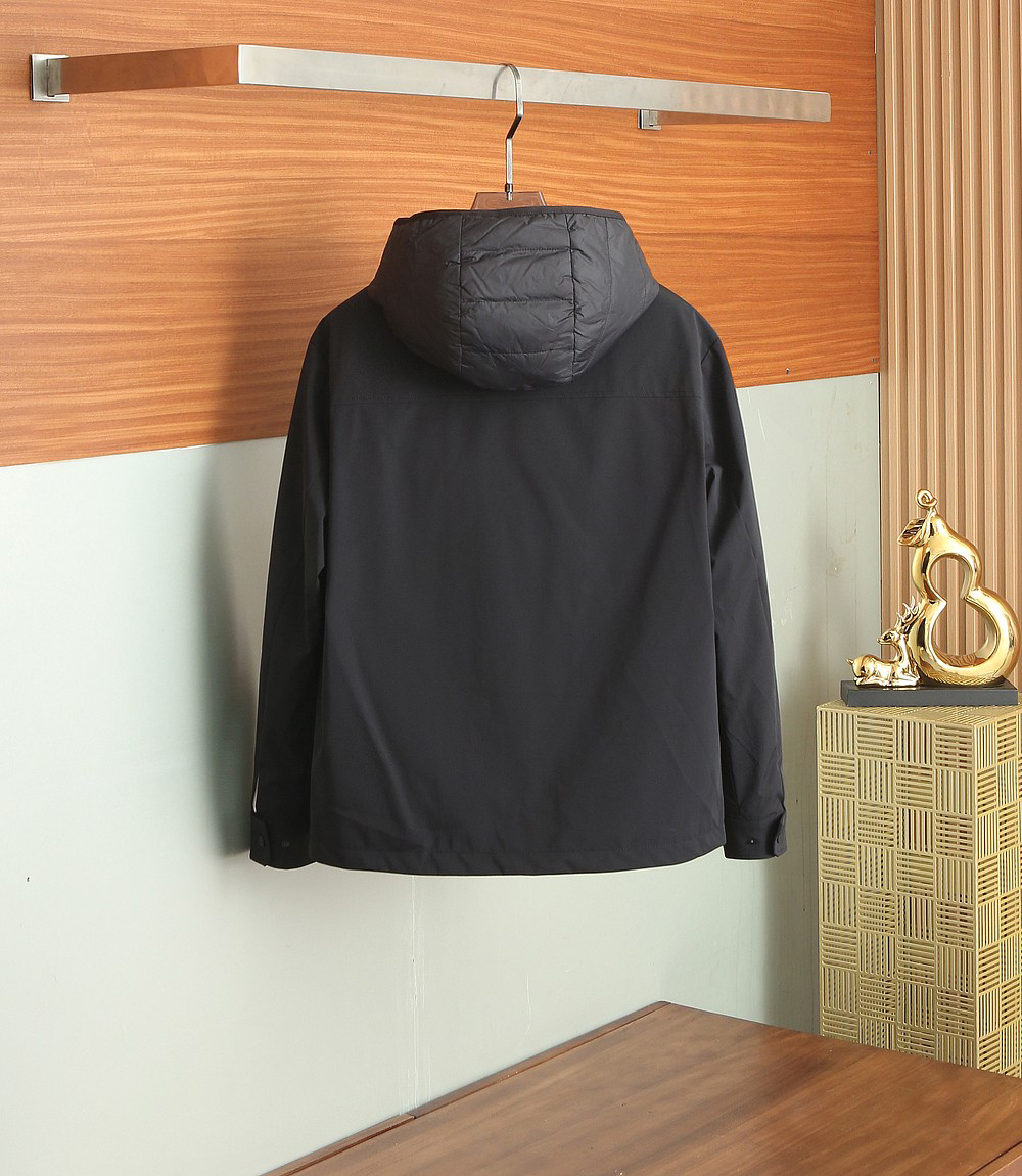 モンクレール「Moncler」秋冬 ダウンジャケット