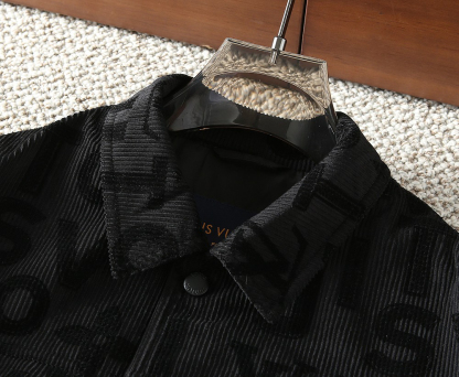 ルイ・ヴィトン「Louis Vuitton」秋冬コレクション クイルテッド ジャケット