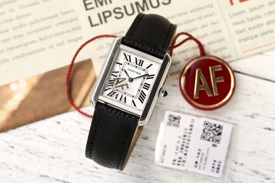 カルティエ［Cartier］タンク マスト ソーラービート ウォッチ 29.5mm x 22mm