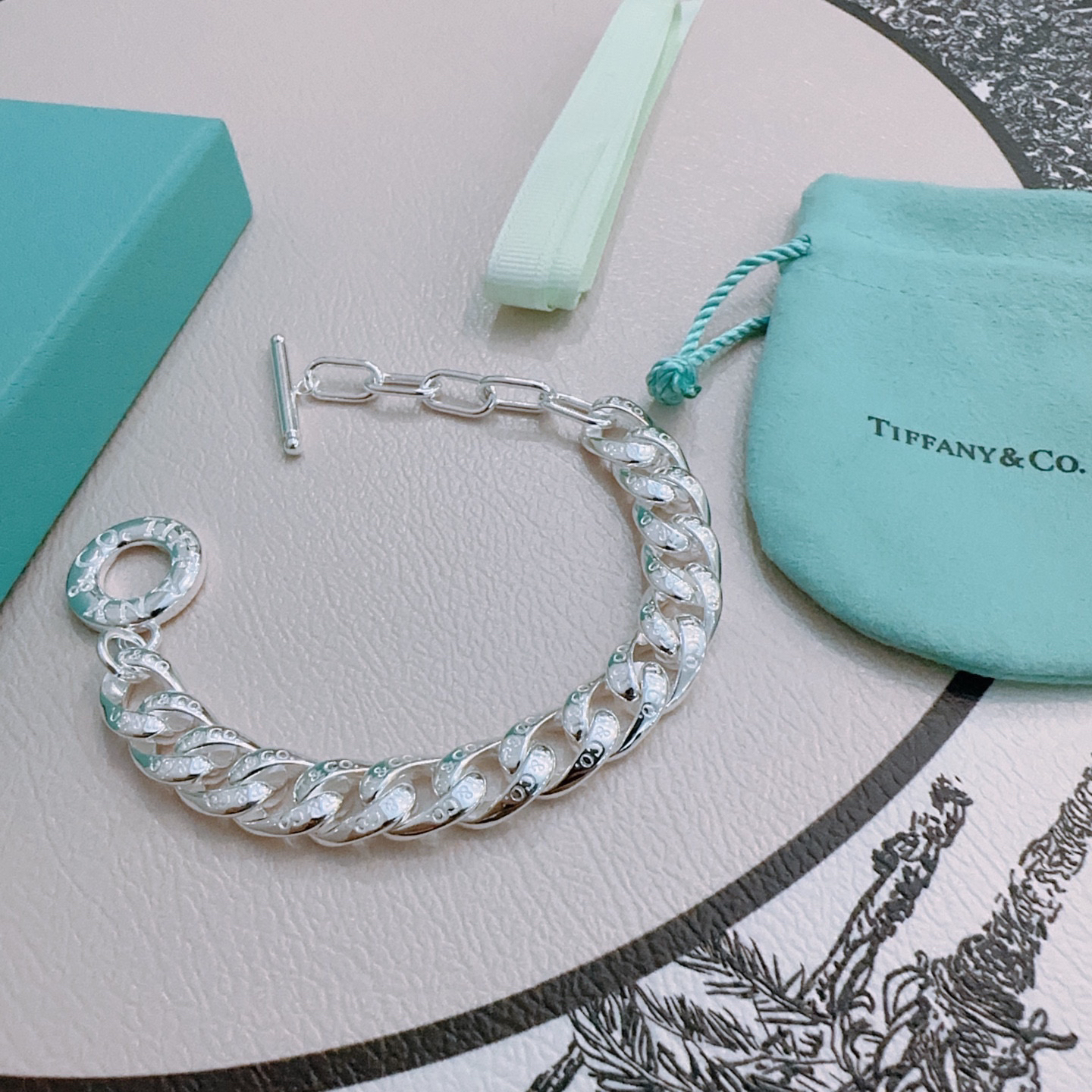 ティファニー「Tiffany & Co.」ポリッシュドシルバーリンク ブレスレット