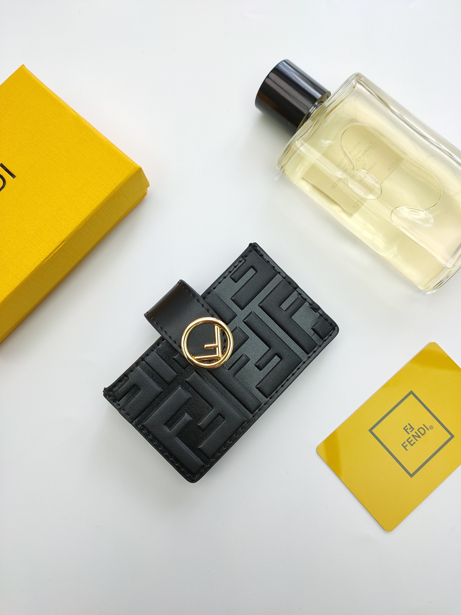 フェンディ「Fendi」フェンディ F is Fendi カードケース / カードホルダー
