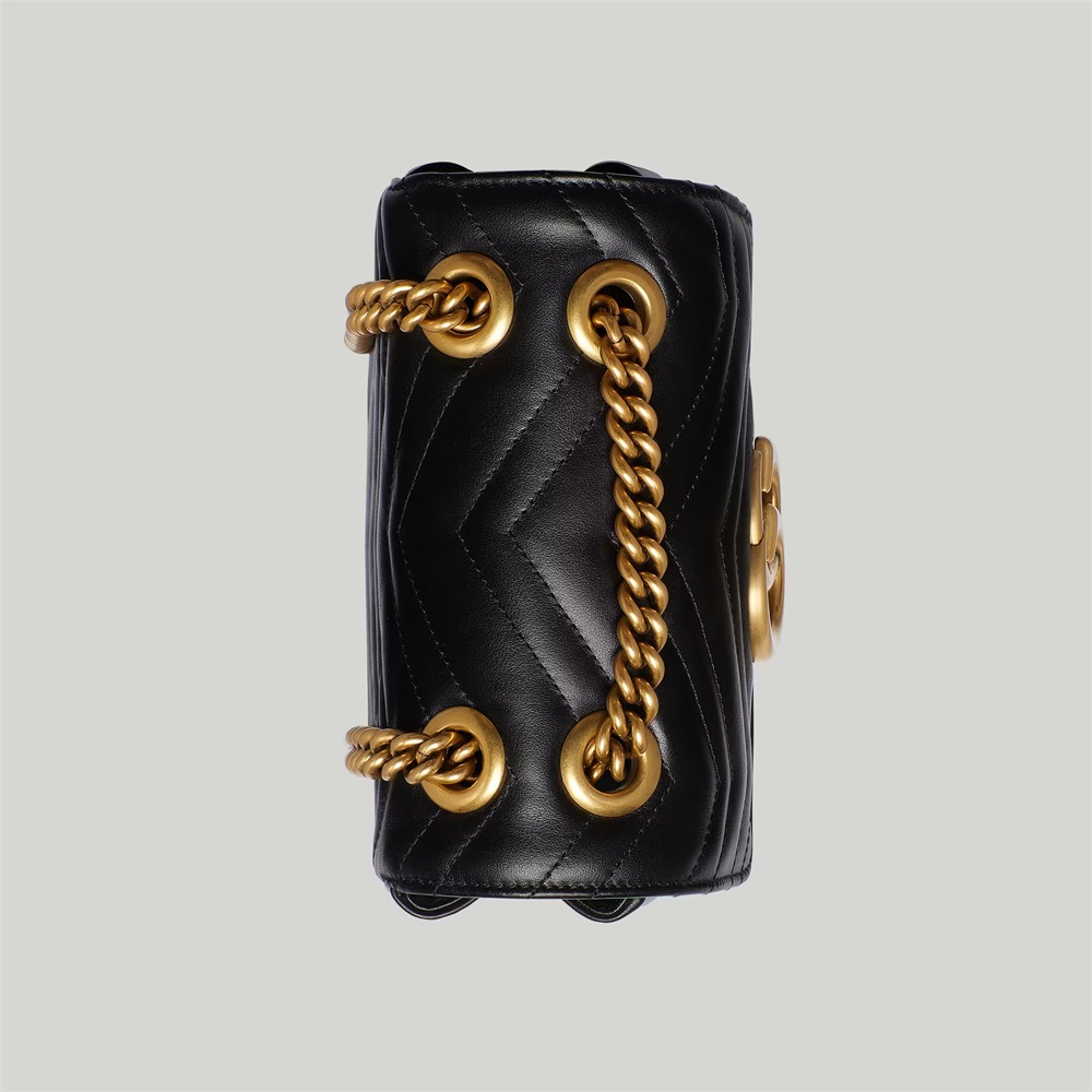 グッチ「Gucci」 GG Marmont シリーズ キルティング ミニ ショルダーバッグ