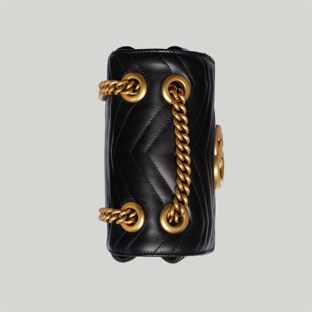 グッチ「Gucci」 GG Marmont シリーズ キルティング ミニ ショルダーバッグ