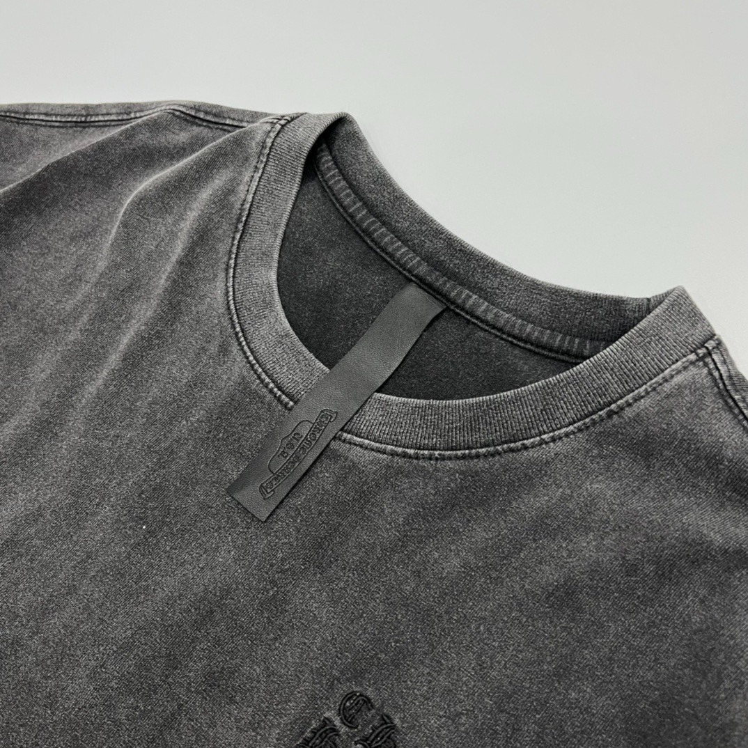 クロムハーツ「Chrome Hearts」クロス＆サンスクリットTシャツ