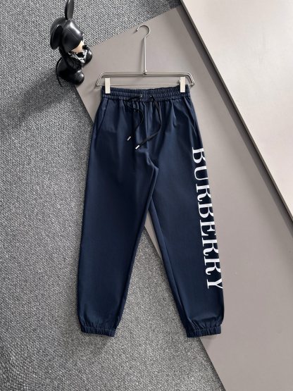 バーバリー「Burberry」秋冬 メンズカジュアルスポーツセット