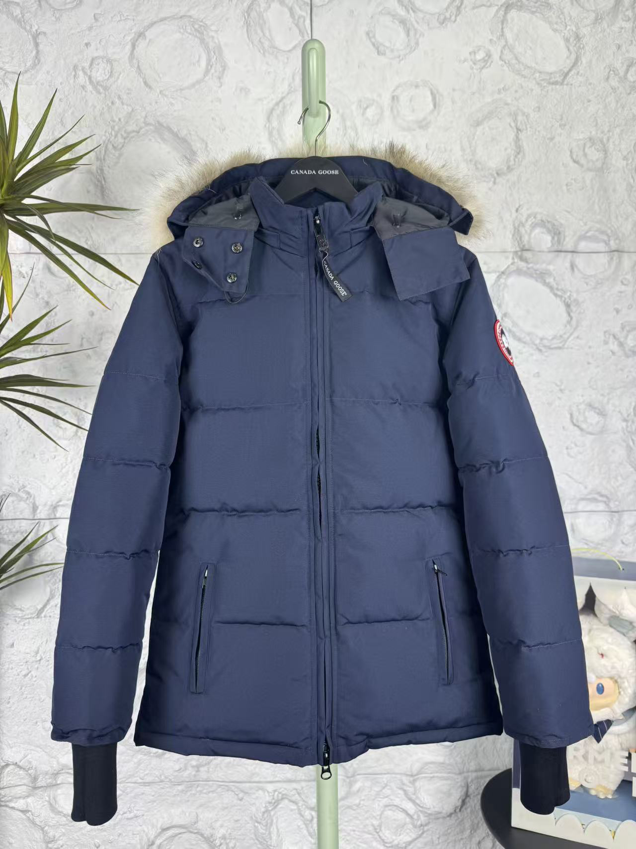カナダグース「Canada Goose」秋冬フード付きダウンコート