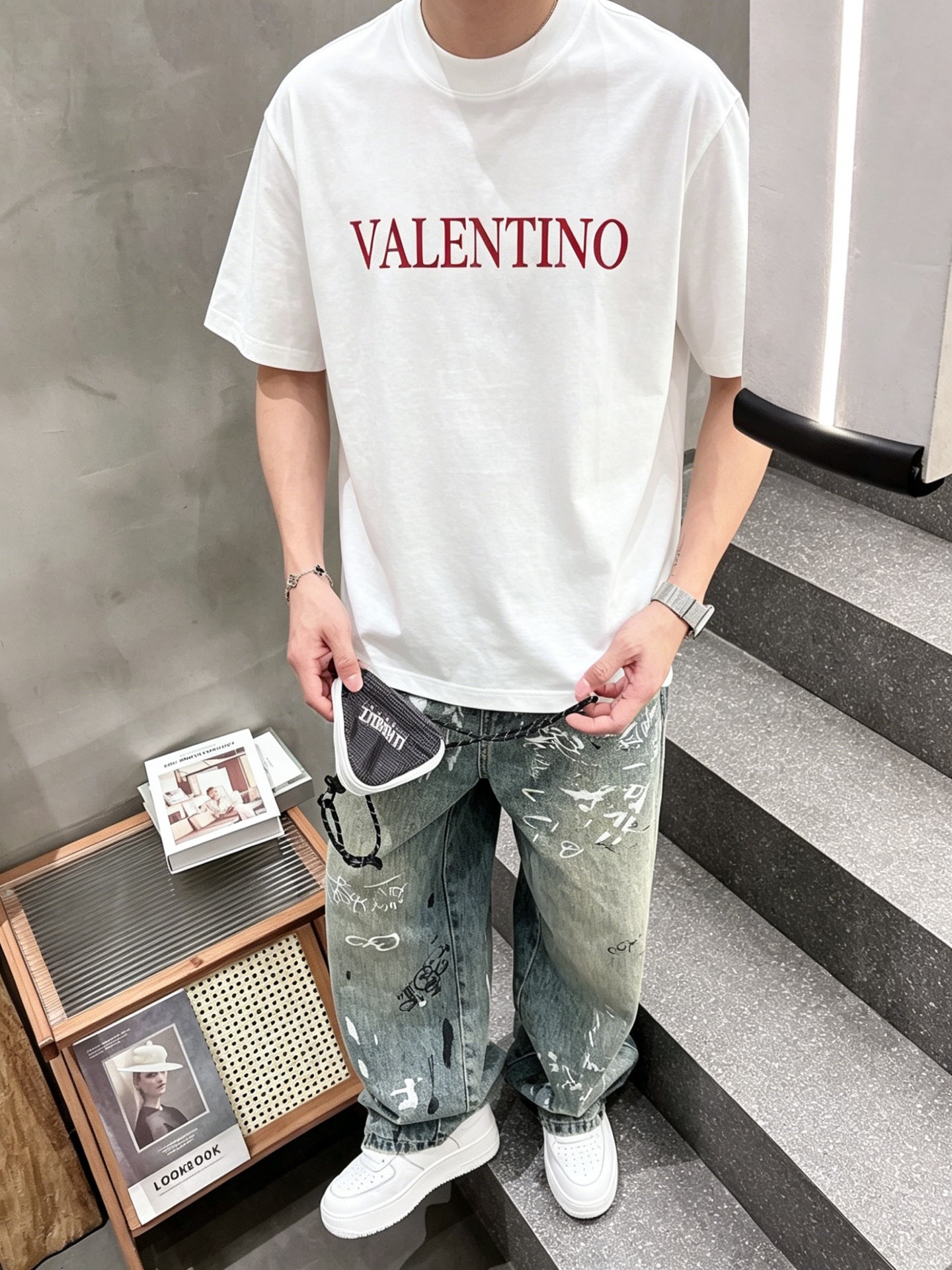 ヴァレンティノ「Valentino」ロゴプリントTシャツ / ショートスリーブ クルーネック