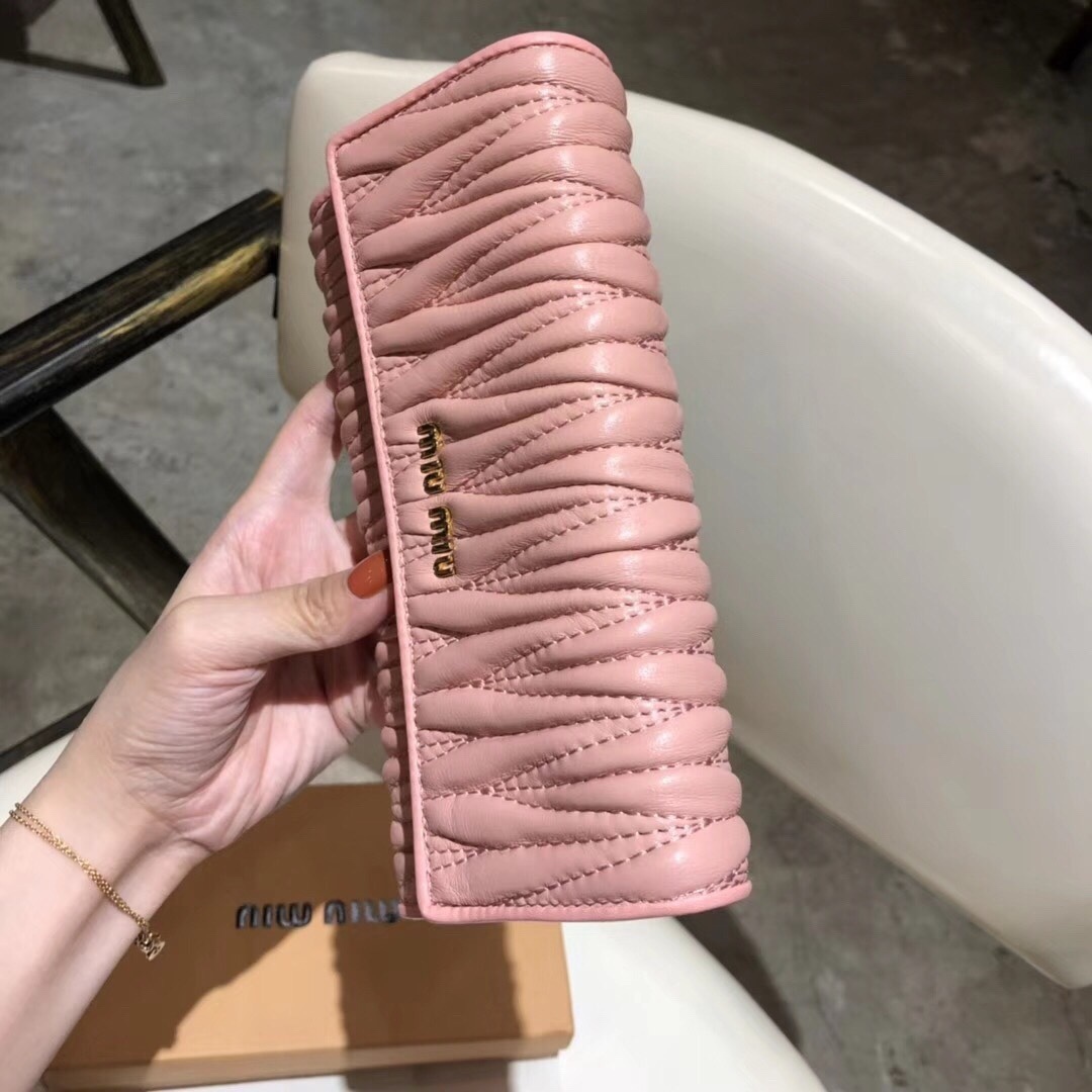 ミュウミュウ「Miu Miu」ミュウミュウ ラムスキン ミニショルダーバッグ 5450 / ハンドバッグ