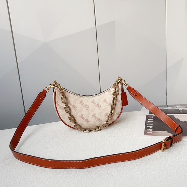 コーチ(Coach) ミラ ショルダー バッグ・ホース アンド キャリッジ プリント