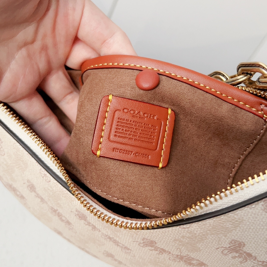 コーチ(Coach) ミラ ショルダー バッグ・ホース アンド キャリッジ プリント