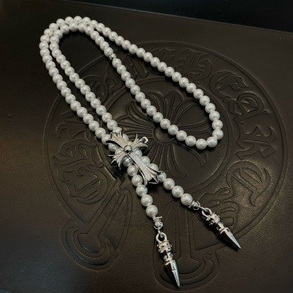 クロムハーツ「Chrome Hearts」ゴシッククロス＆パール ペンダントネックレス
