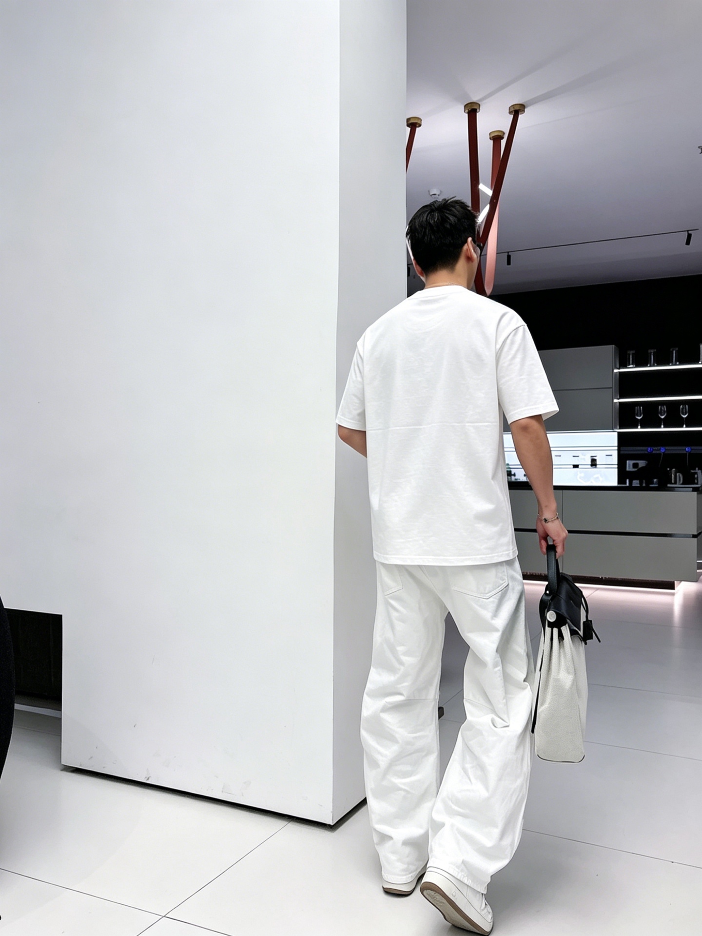 ルイ・ヴィトン「Louis Vuitton」ロゴプリントTシャツ / ショートスリーブ クルーネック