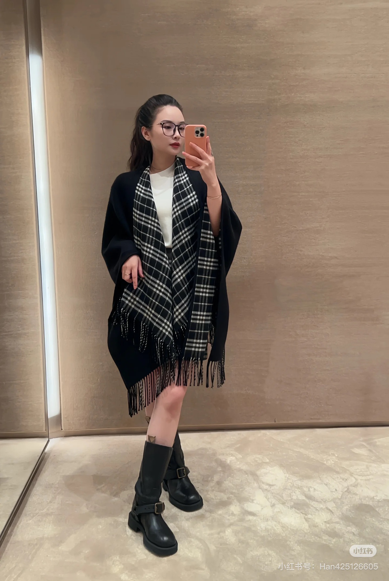 バーバリー「Burberry」リバーシブル チェック ウール ケープ 140x140cm