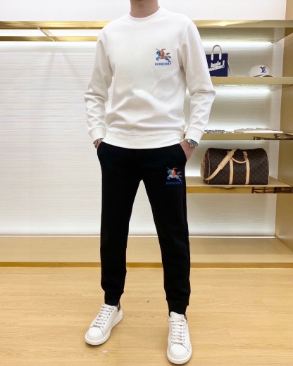 バーバリー「Burberry」メンズ  カジュアルスポーツセット