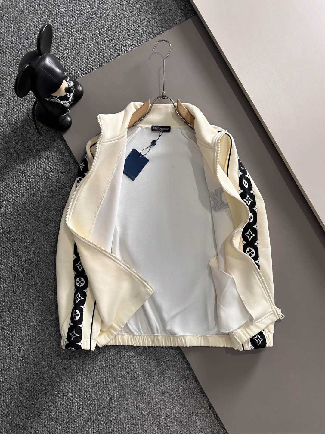 ルイ・ヴィトン「Louis Vuitton」秋冬 メンズ  カジュアルスポーツセット