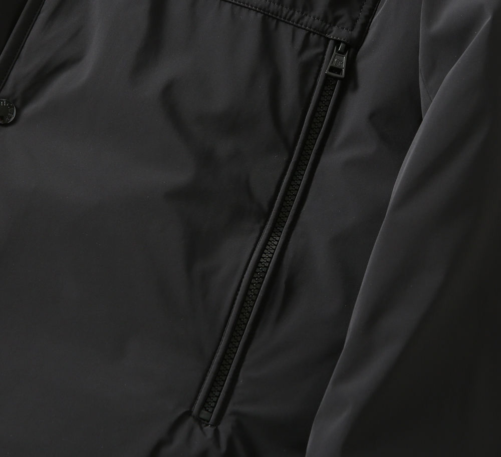 モンクレール「Moncler」秋冬 ダウンジャケット