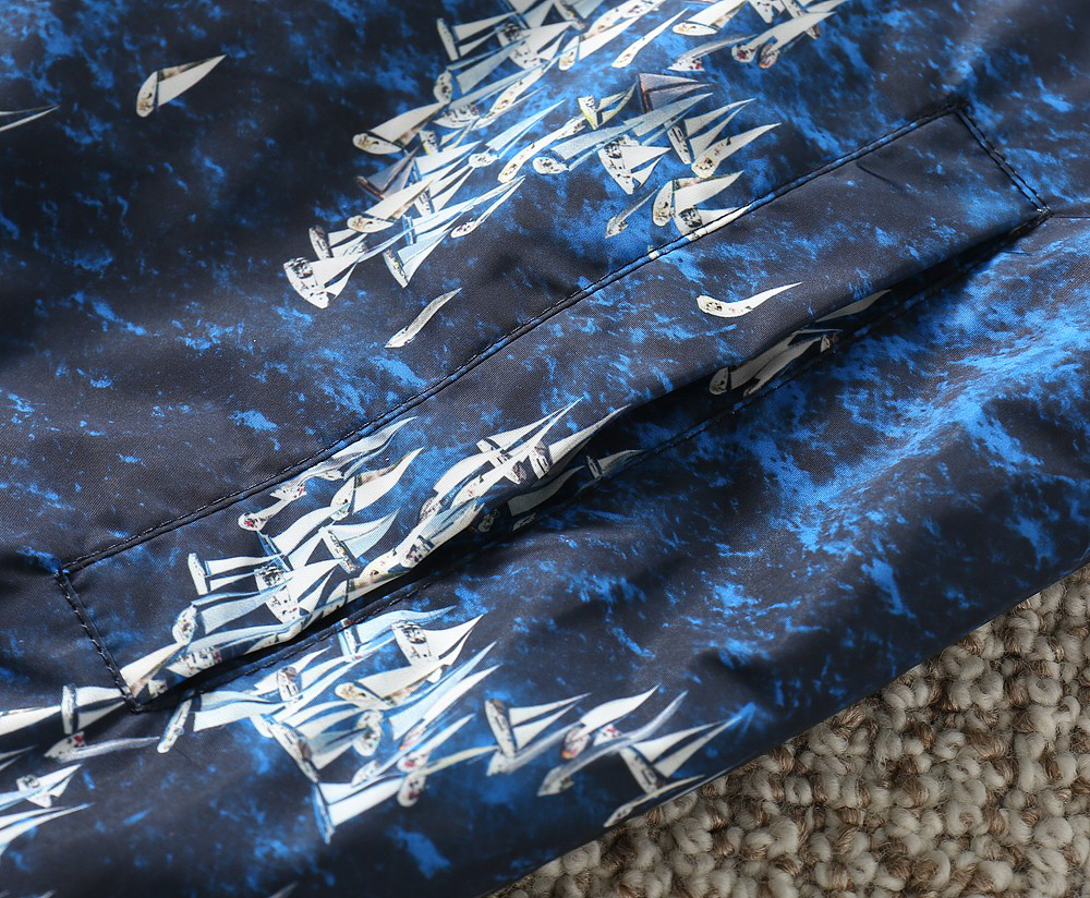 ルイ・ヴィトン「Louis Vuitton」秋冬コレクション クイルテッド ジャケット