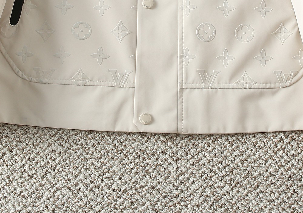ルイ・ヴィトン「Louis Vuitton」秋冬コレクション クイルテッド ジャケット