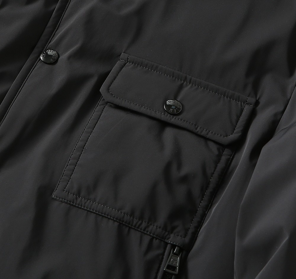 モンクレール「Moncler」秋冬 ダウンジャケット