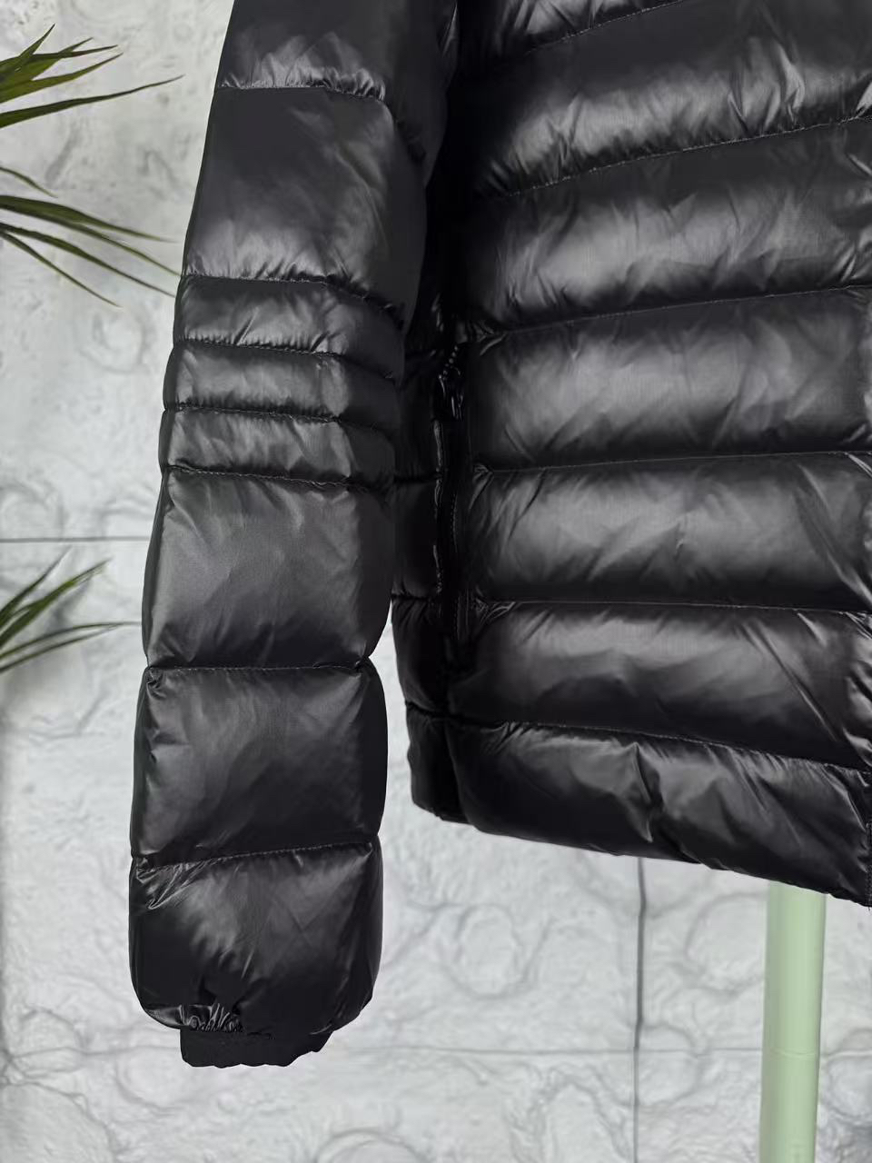 カナダグース「Canada Goose」秋冬フード付きダウンジャケット