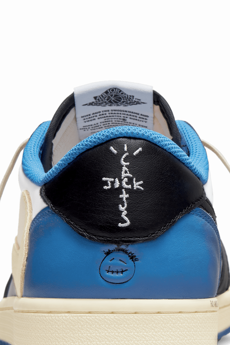 ナイキ「Nike」Travis Scott x Fragment Design「Air Jordan 1 Low」