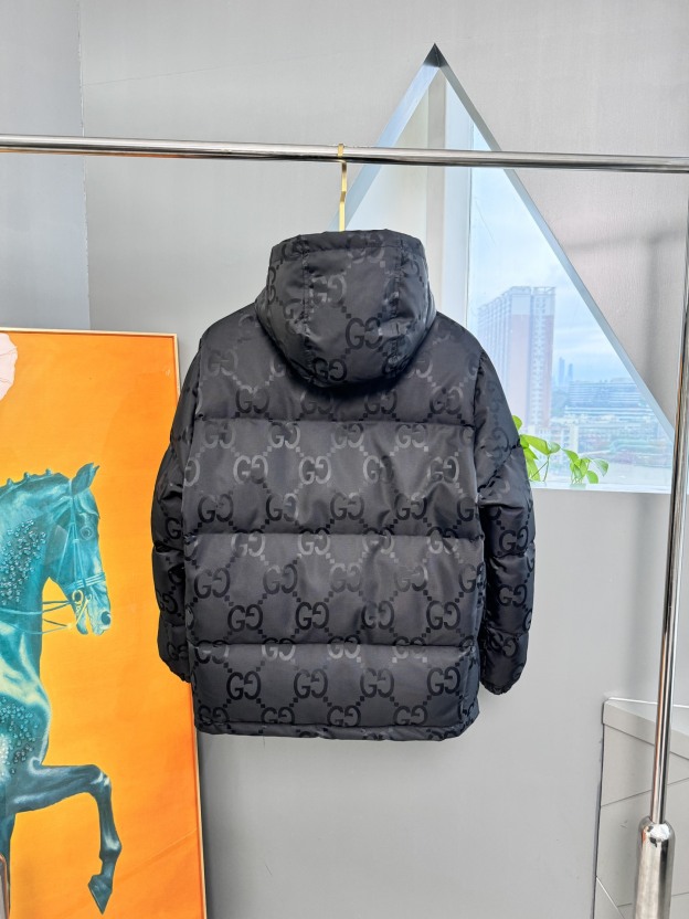 グッチ「Gucci」秋冬フード付きダウンジャケット