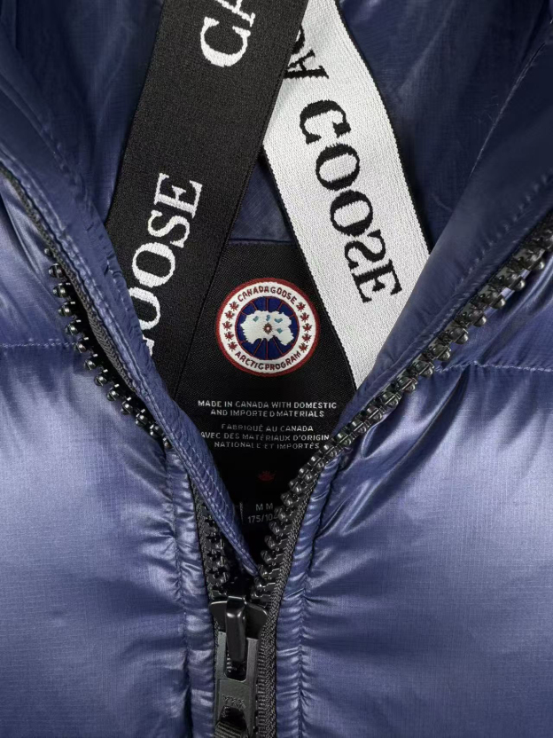カナダグース「Canada Goose」秋冬フード付きダウンジャケット