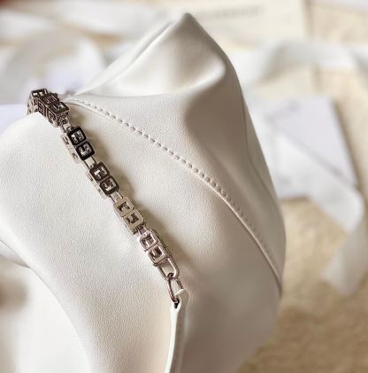 ジバンシィ「Givenchy」ミニケニー ハンドバッグ