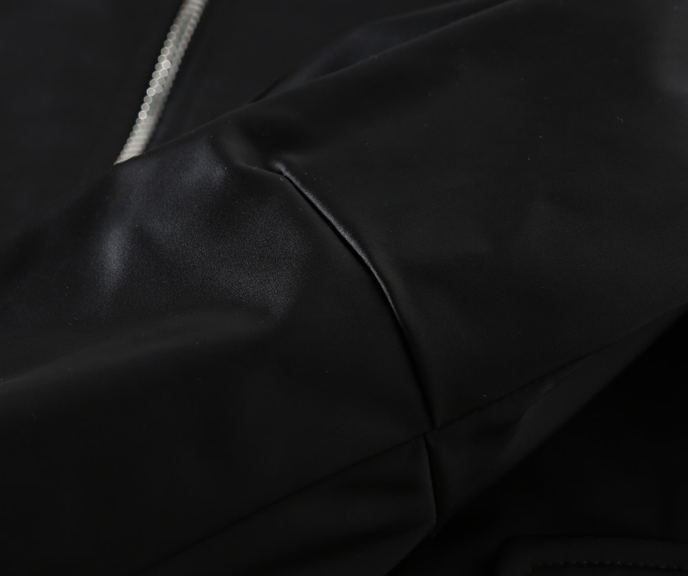 ルイ・ヴィトン「Louis Vuitton」秋冬コレクション クイルテッド ジャケット