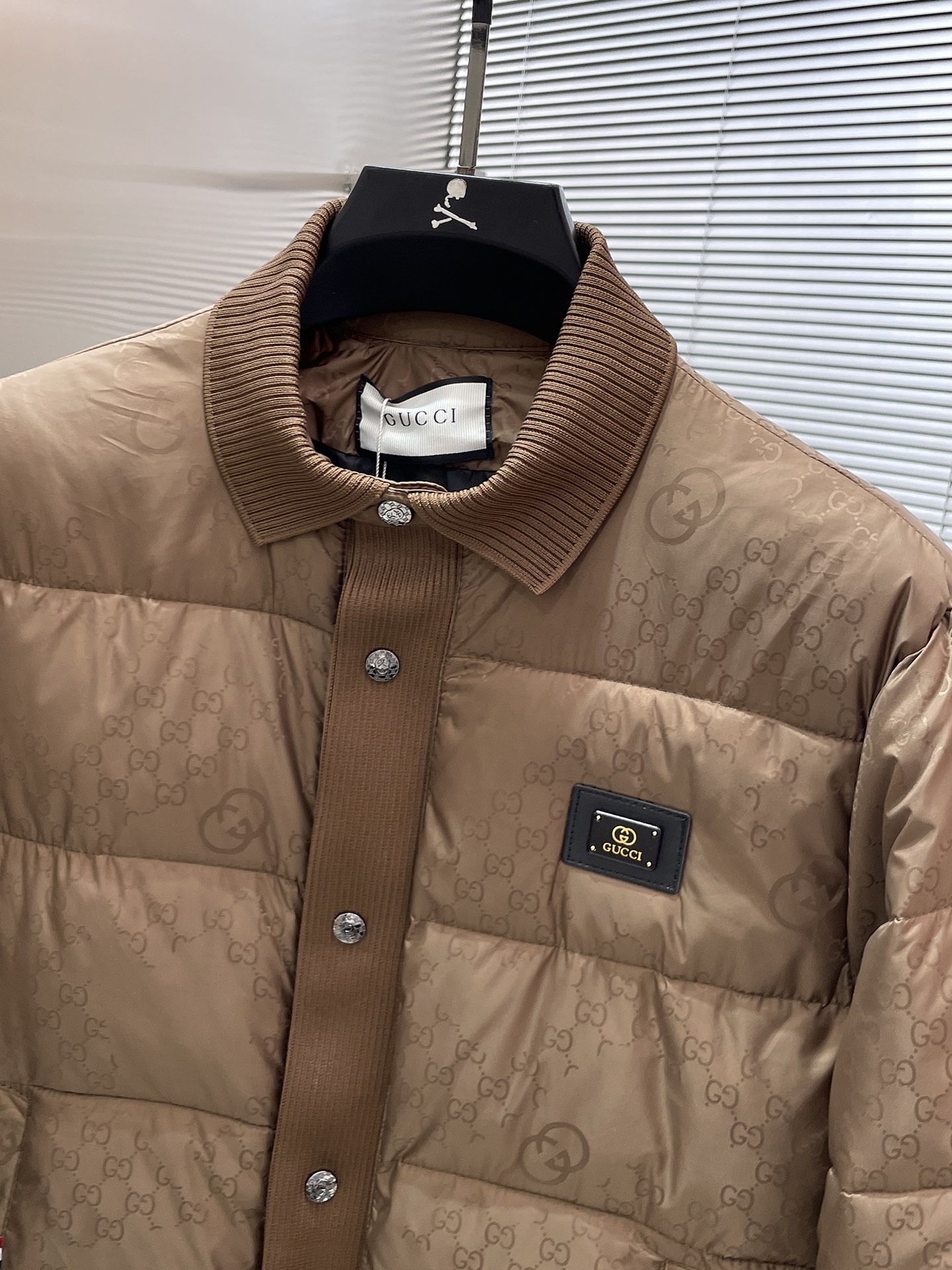 グッチ「Gucci」冬の新作 ラペル付きコットンジャケット
