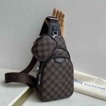 2026 LOUIS VUITTON メンズ チェストバッグ