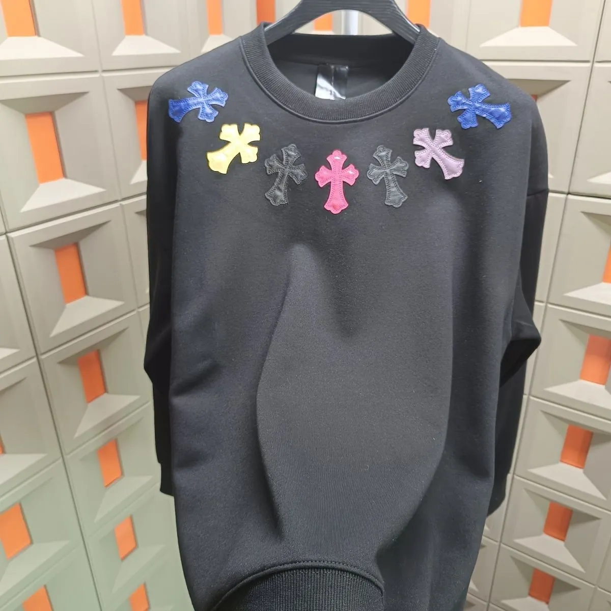 クロムハーツ「Chrome Hearts」ラウンドネックスウェットシャツ