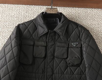プラダ「Prada」秋の綿入りジャケット