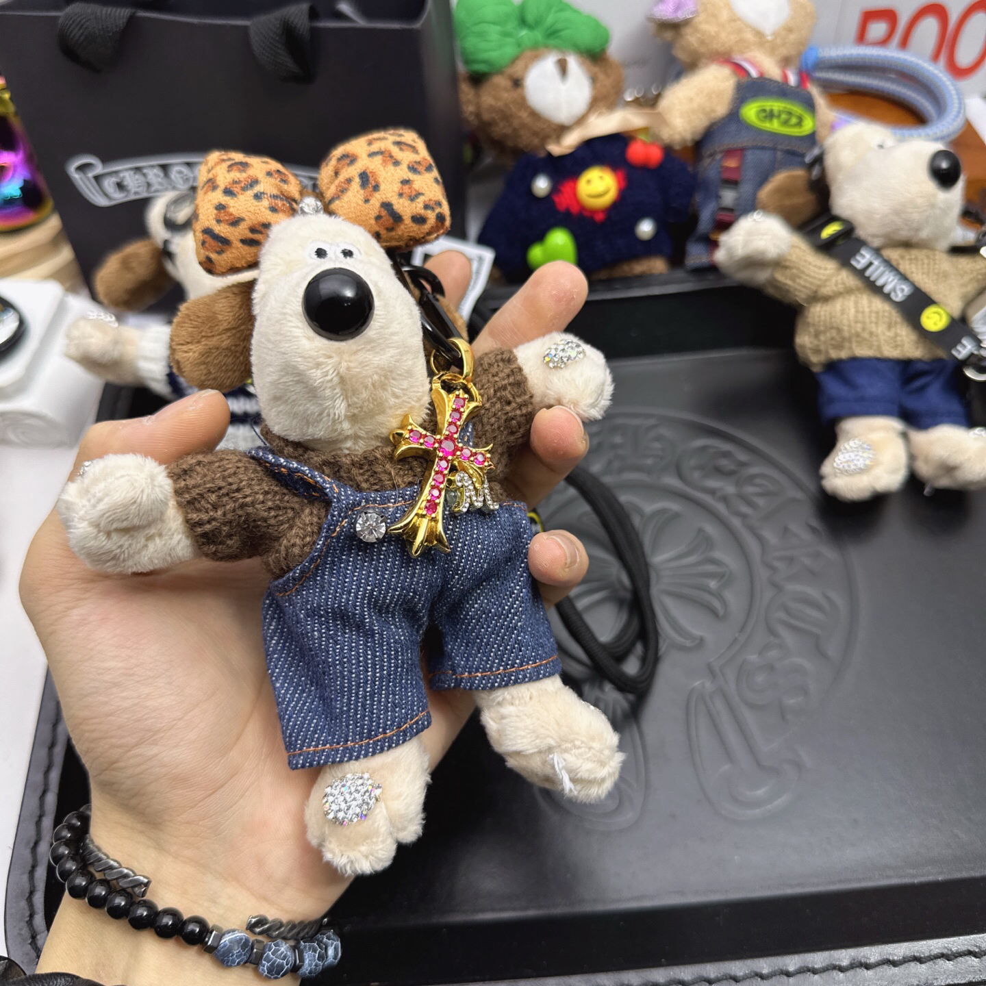 クロムハーツ「Chrome Hearts」バッグチャーム - すべてのトレンドバッグに合わせて、クールでキュートなスタイルを