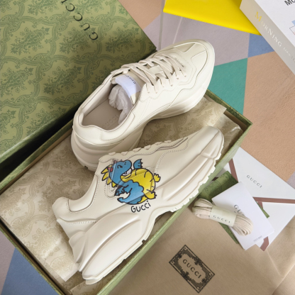 グッチ「Gucci」グッチ ライトン スニーカー (スネークイヤーリミテッド) / レザースニーカー