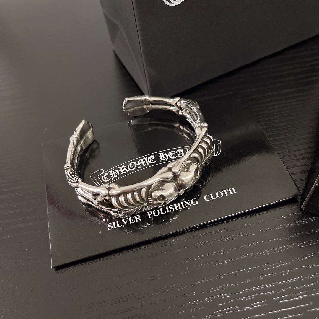 クロムハーツ「Chrome Hearts」Premium Craftsmanship Cuff Bracelet