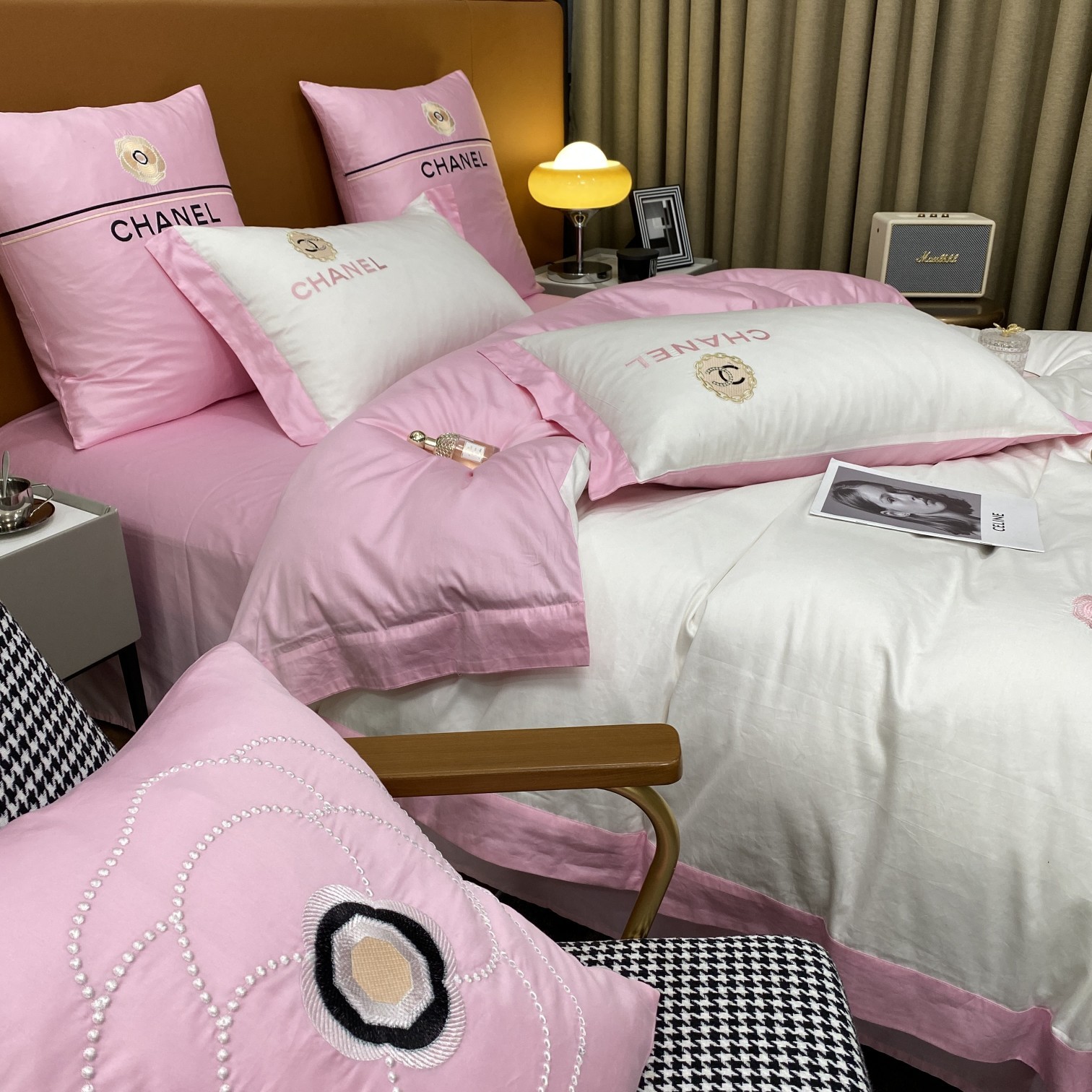 シャネル「Chanel」プレミアムコットン ゴールド＆シルバー刺繍 4点セット